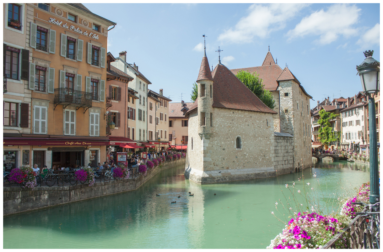 France Bourg-Saint-Maurice Annecy Antibes Menton